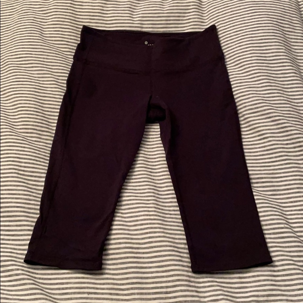 Women’s Athleta Chaturanga Cropped leggings